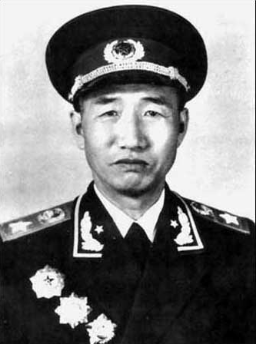 毛主席不同寻常的用人之道：司令任副总参谋长