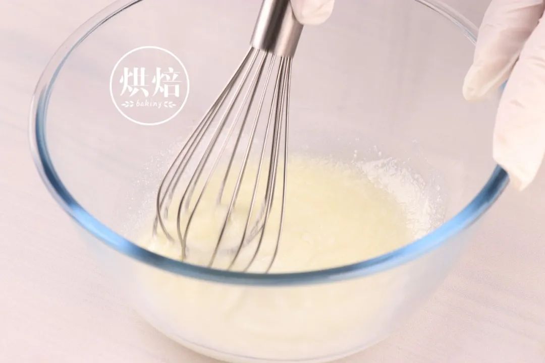 埋进椰香奶油慕斯里的芋泥卷 光看介绍就知道就多好吃了