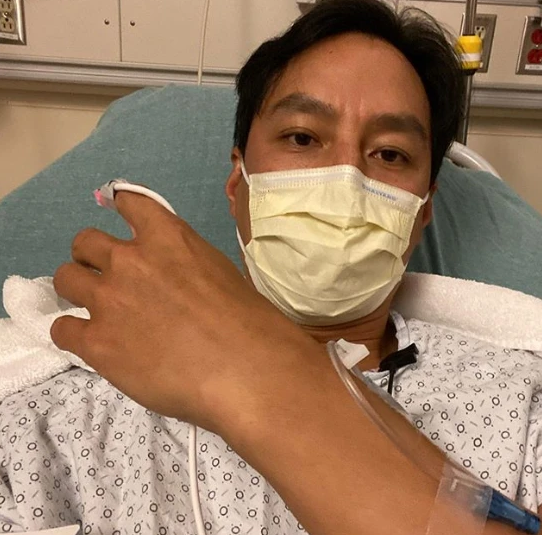 吴彦祖阑尾炎复发面色憔悴黑眼圈超重曾因误诊险危及生命