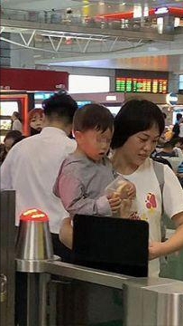 黄磊曝多多提早开学，不受早恋约会谣言影响，获校方指派重要任务