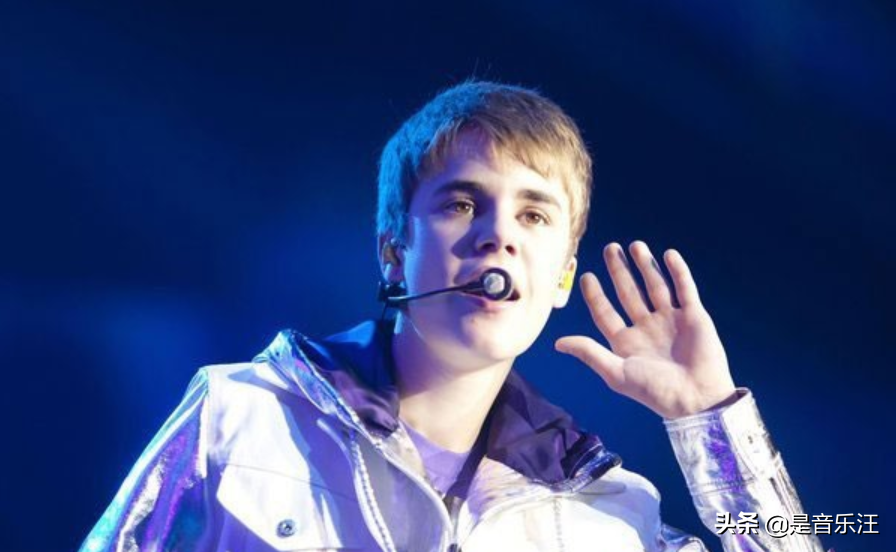 15岁火遍全世界，各种奖项拿到手软，大起大落后