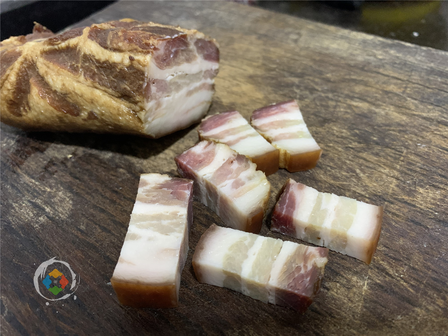 重庆的粽子有多独特？咸甜皆可，白粽子蘸糖吃，腊肉粽子最奢华