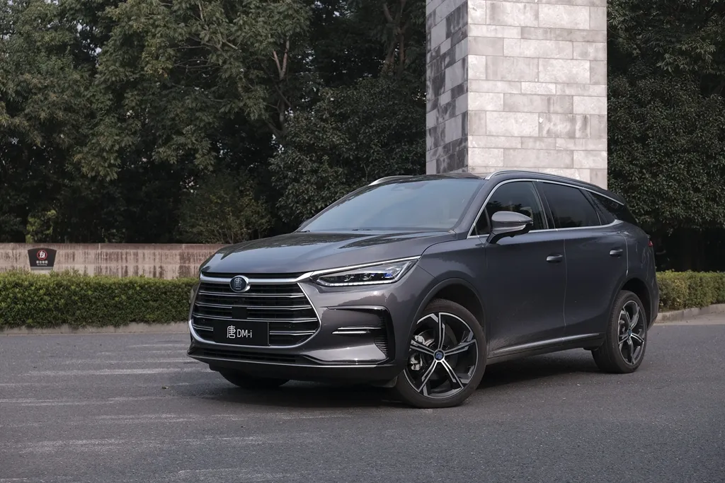7座中型SUV,坐4人油耗才4.6L,这款车是城市代步首选