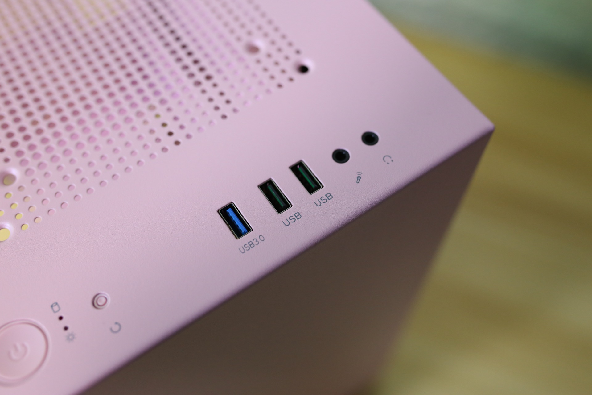 粉色机箱有喜欢的吗？YOGO M2猫抓粉女友爱不释手