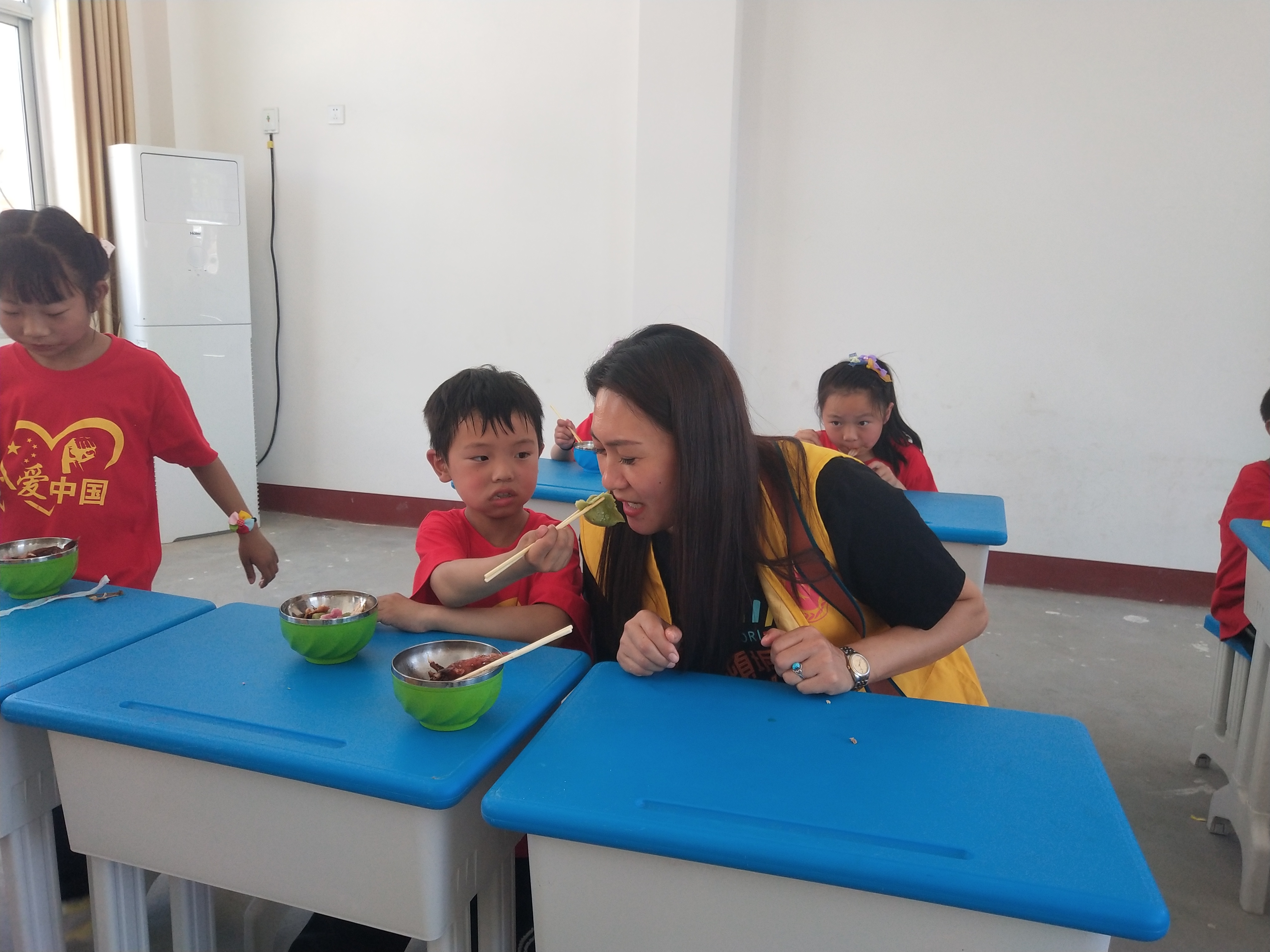 与心相连、为爱陪伴，心连心四海小学庆六一(图25)