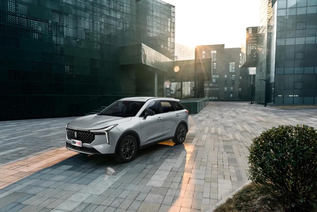 要颜值高？那这款外观靓丽、内饰豪华的10万级SUV值得一看