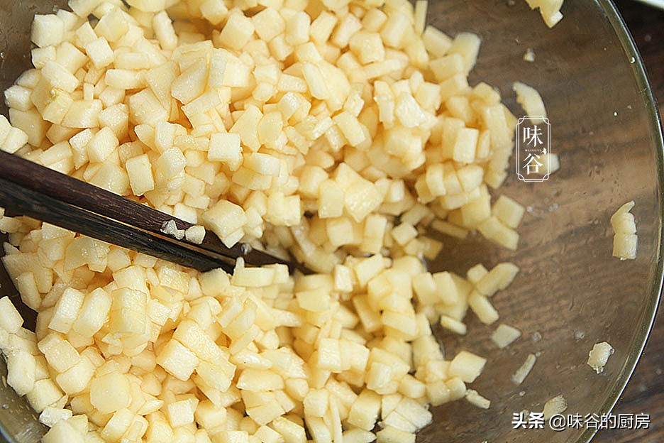 深秋，這早餐多給孩子吃，不用一滴水，消化好營養高，孩子吃得香