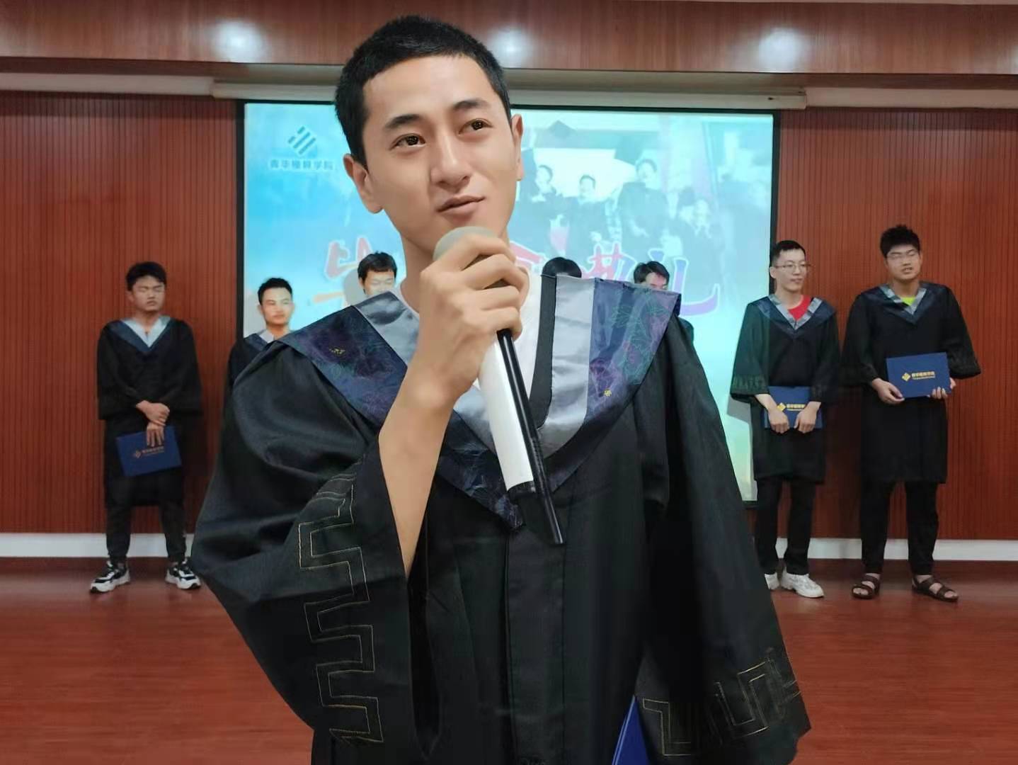 我们毕业啦——记青华模具04期学员毕业典礼