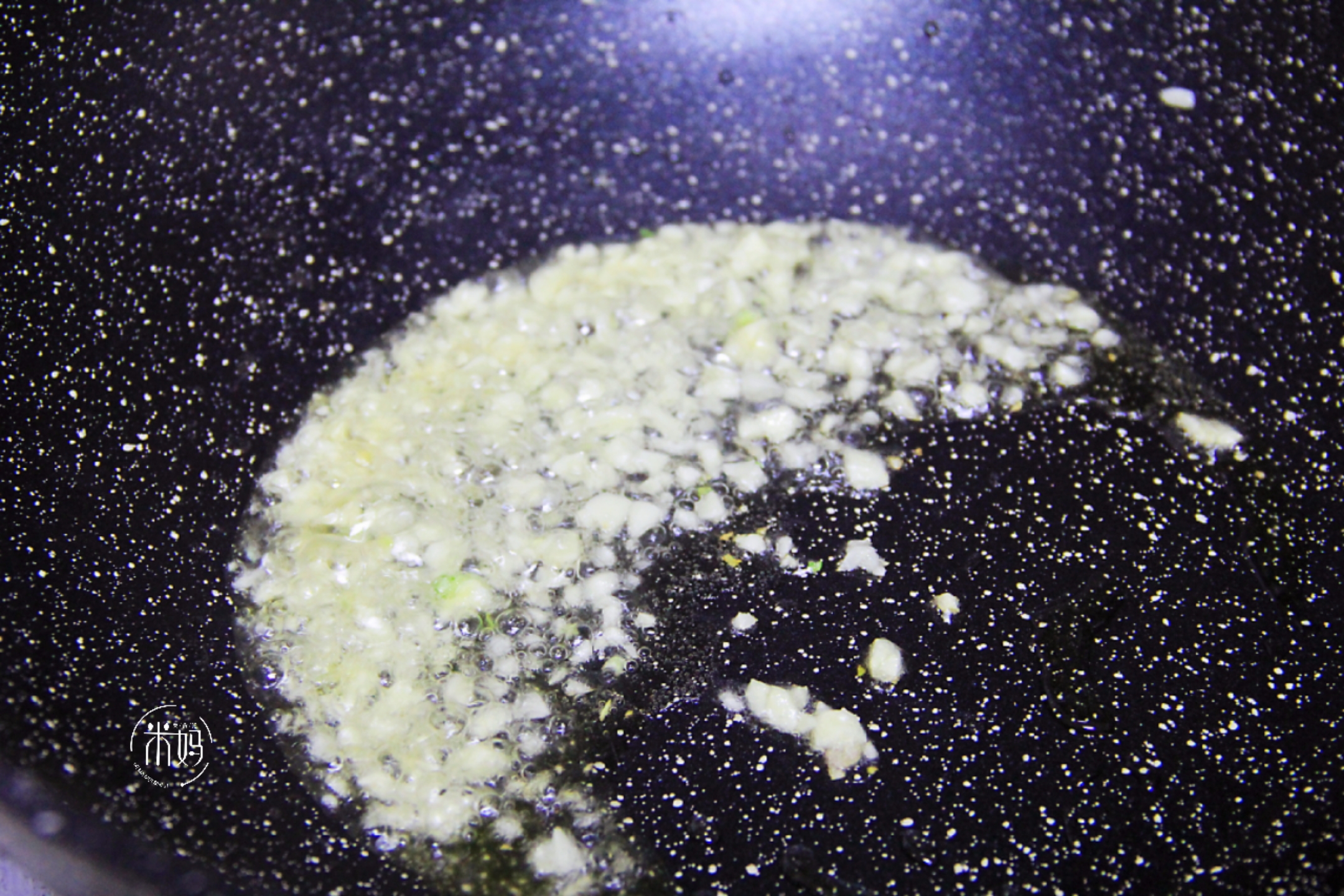图片[8]-西芹炒百合做法步骤图 简单一炒清脆爽口刮油又润肺-起舞食谱网