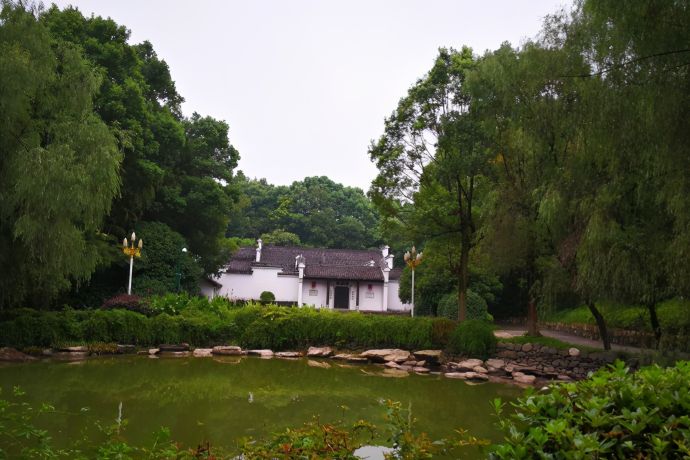 曾祥裕风水团队考察长沙县棠坡清代民居生态环境随笔