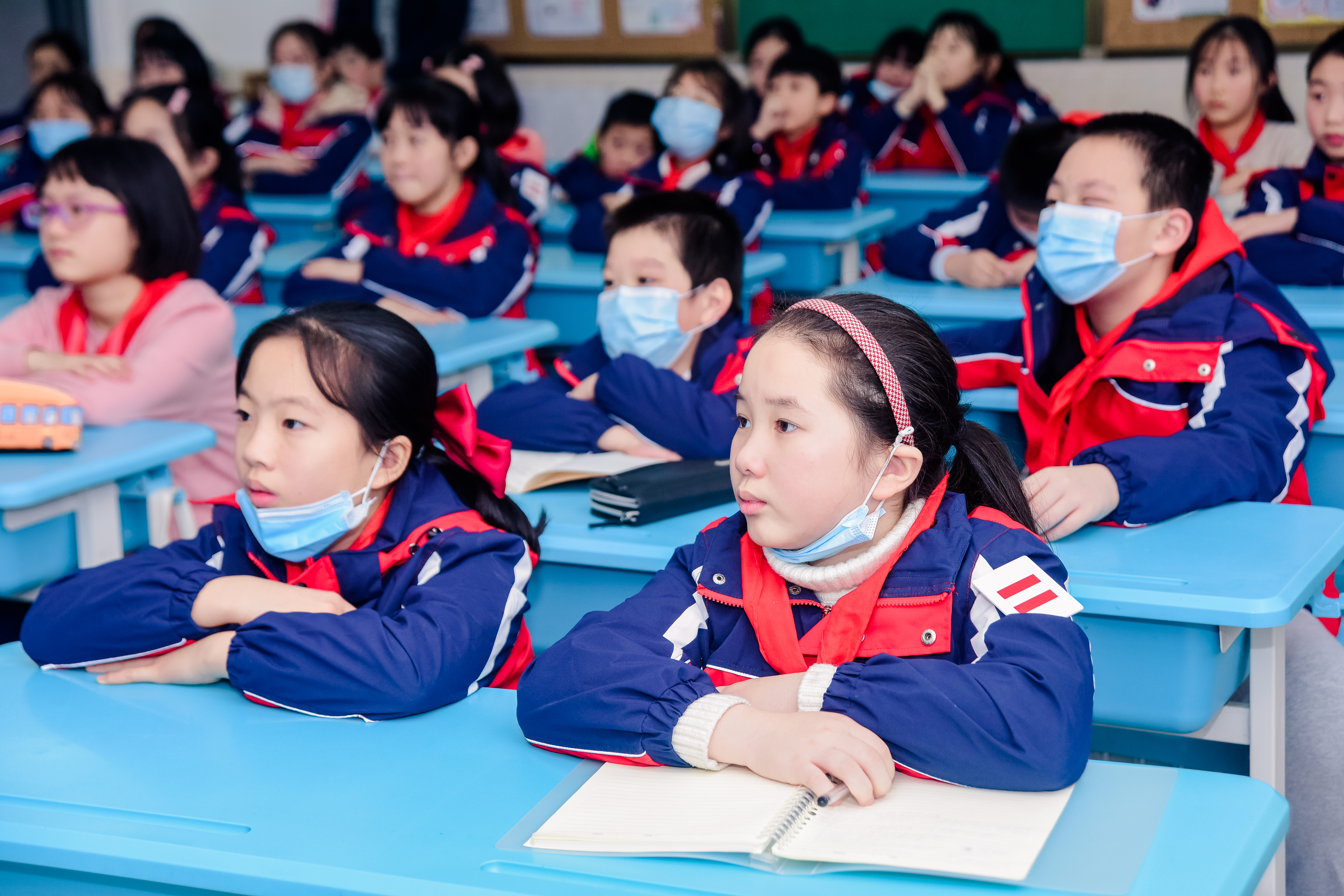 与书为友《西游记》导读课走进温泉小学