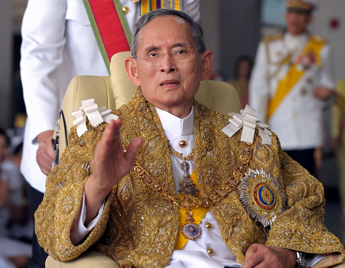 泰國國王為什麼擁有這麼大的權力，一文讀懂泰國權力的更迭