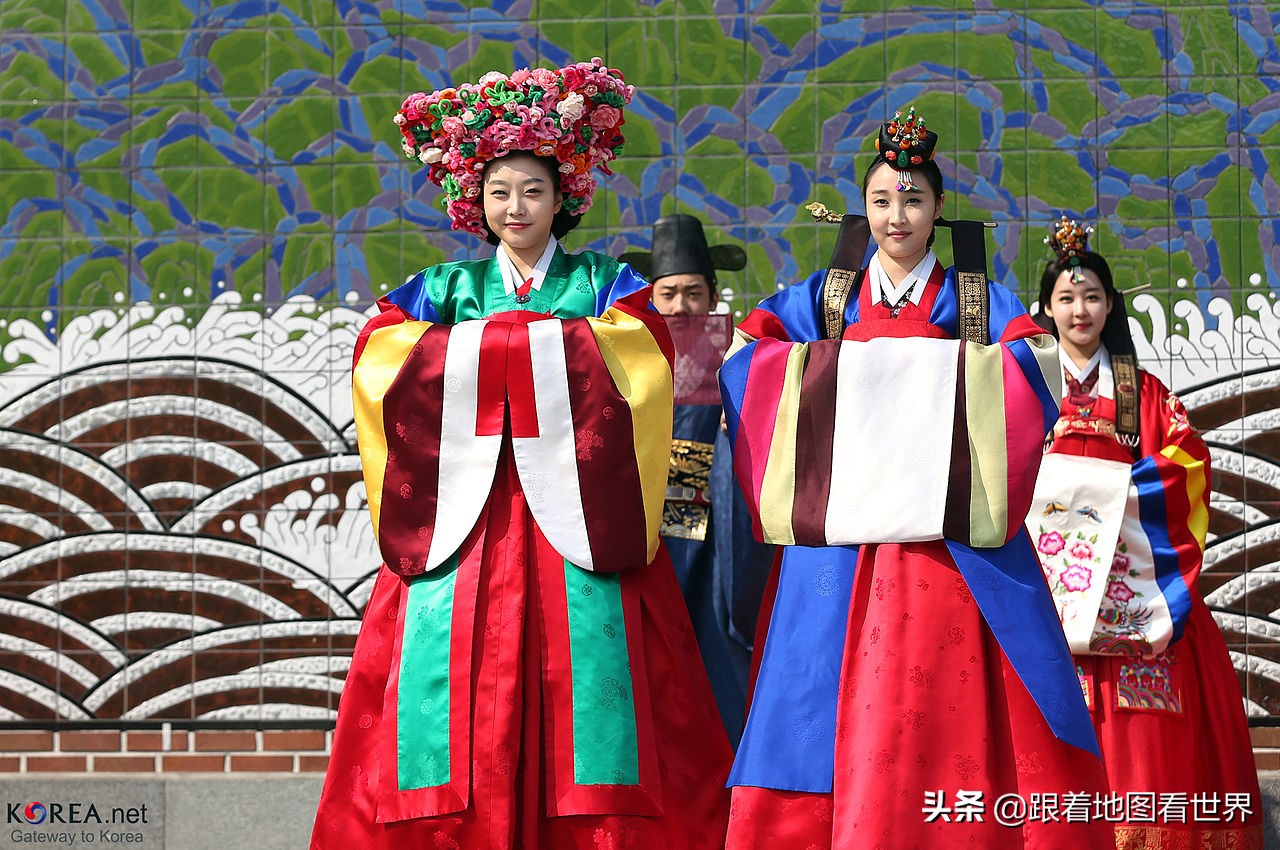 韩国人姓氏历史：为什么50%韩国人都姓“金”“李”“朴”？