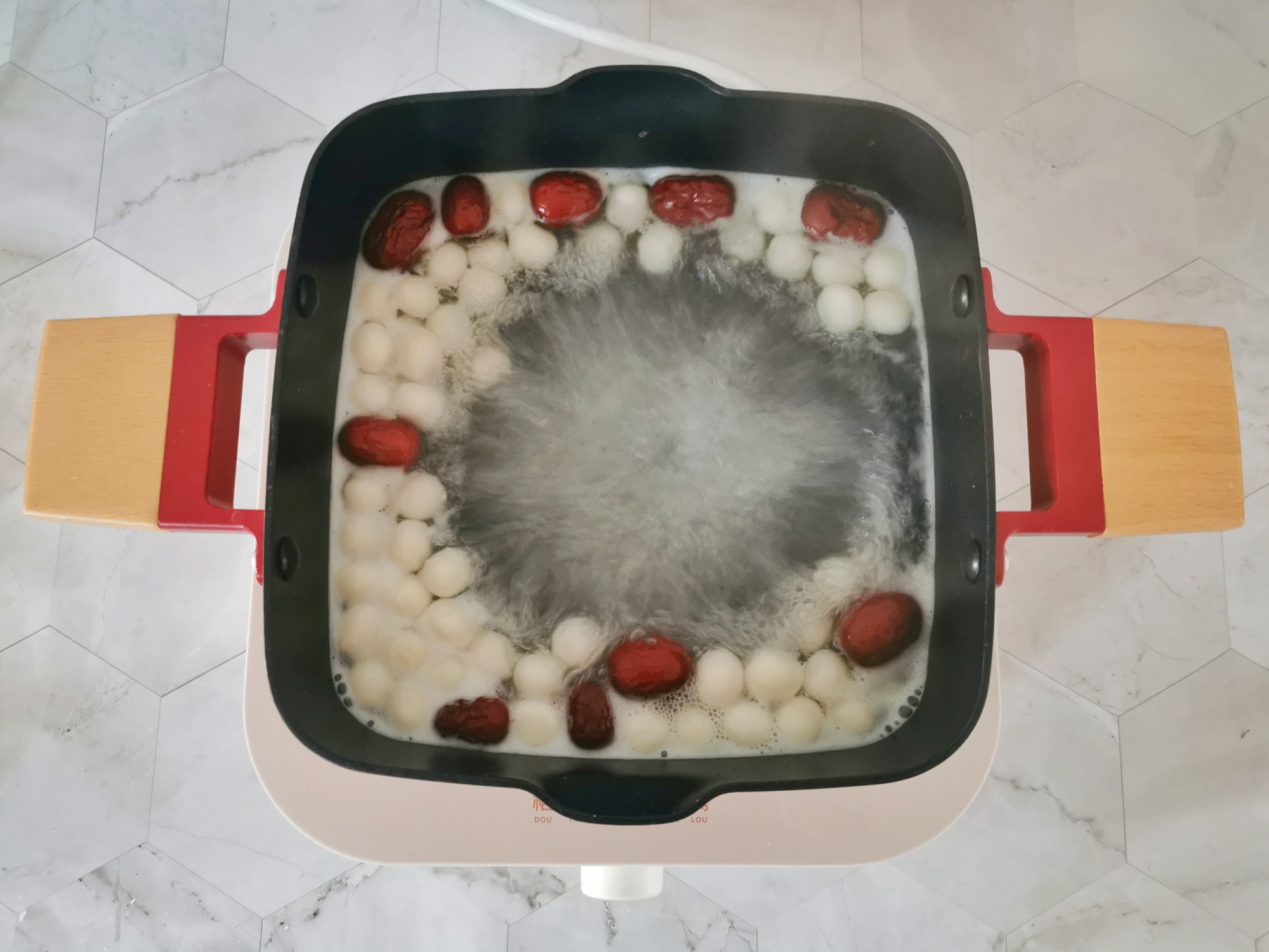 春節，雞湯骨頭湯都靠邊站，這碗甜湯對脾胃好，成本只有5塊錢