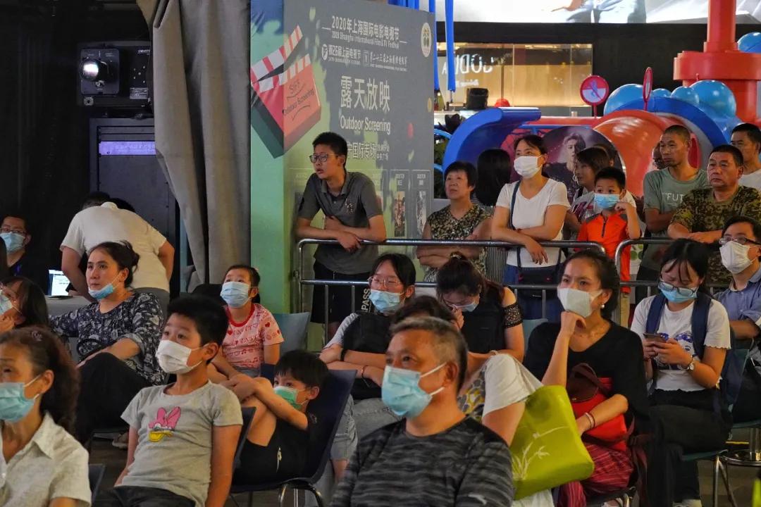 我们和张译 郭帆 万玛才旦等聊了聊2020 | 电影人请回答