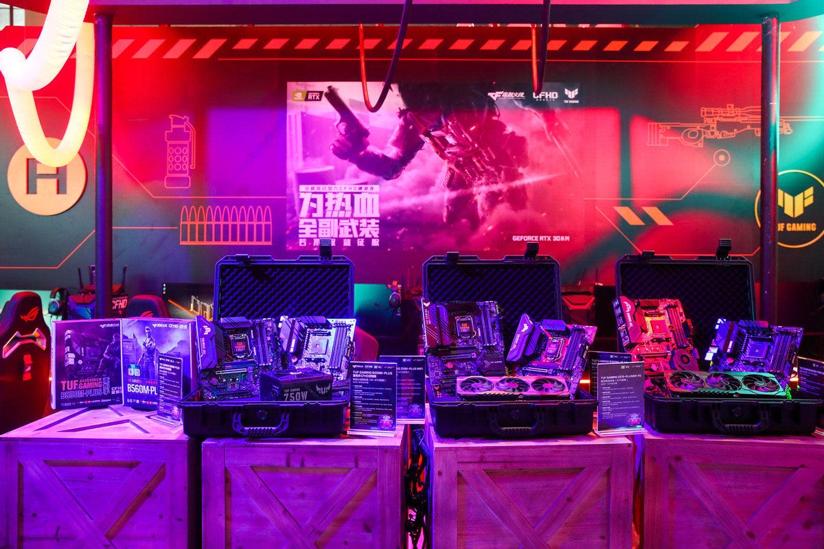 液氮超频+CF对抗赛 华硕主板引爆BW2021