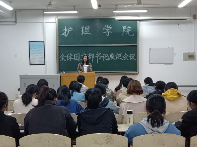 将母亲带入大学，“哪里有妈妈哪里就是我的家”——山东第一医科大学 刘同凤