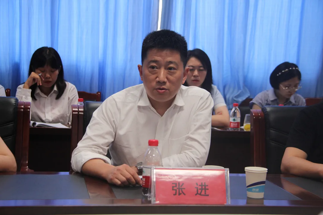 对标竞进、比学赶超、提质晋位 遂宁四中(二中滨江校区)与重庆市珊瑚中学缔结友好学校 对标竞进、比学赶超、提质晋位 遂宁四中(二中滨江校区)与重庆市珊瑚中学缔结友好学校