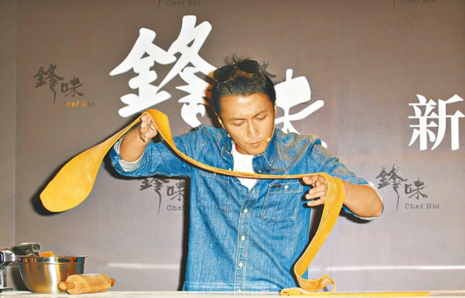 张柏芝上节目唱跳频频失准，王菲好友直接开撕