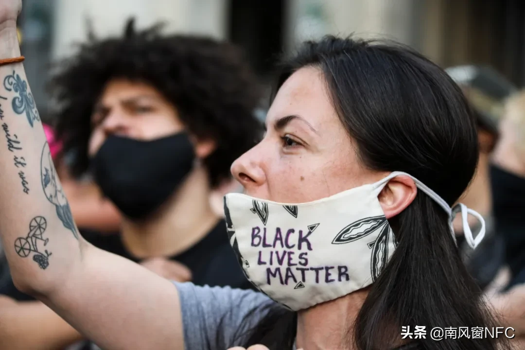 美国街头抗议背后的文化迷思