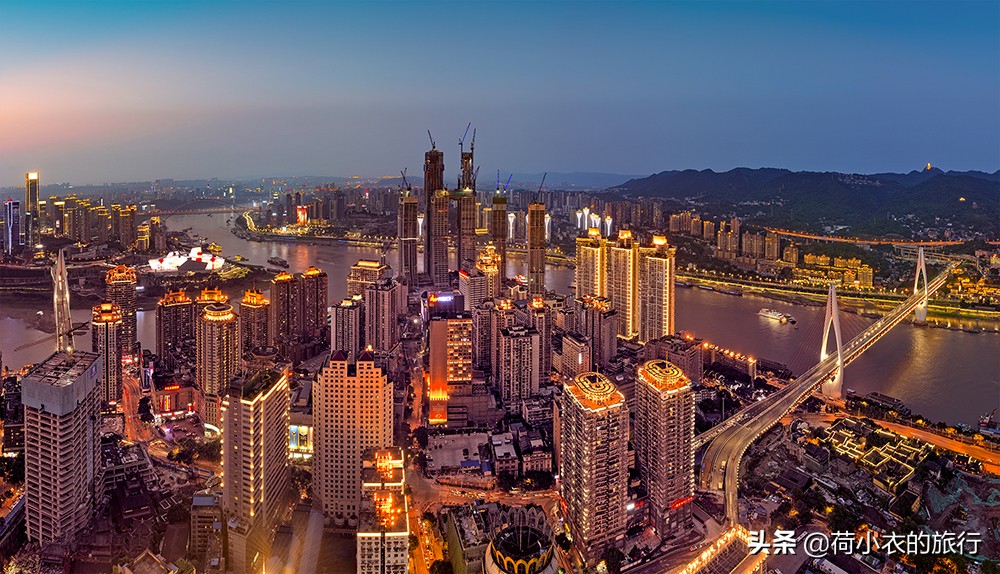 到重庆必玩的3个景点，每一个都很有代表性，值得去打卡