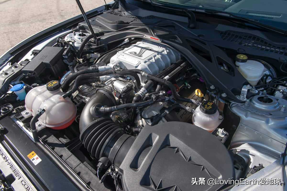 2020年福特野馬謝爾比GT500：一改以往美式肌肉車的操控