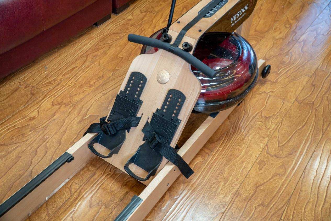 宅家运动，既要科学又要享受，野小兽R40划船机英伦运动体验