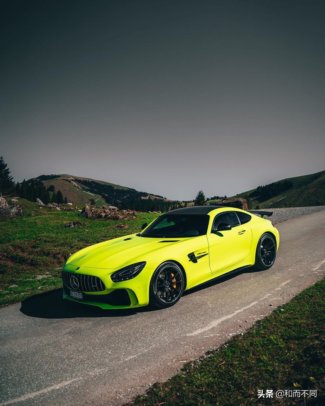 奔驰AMG GT-R绿魔诱惑，这颜色真TM像极了爱情