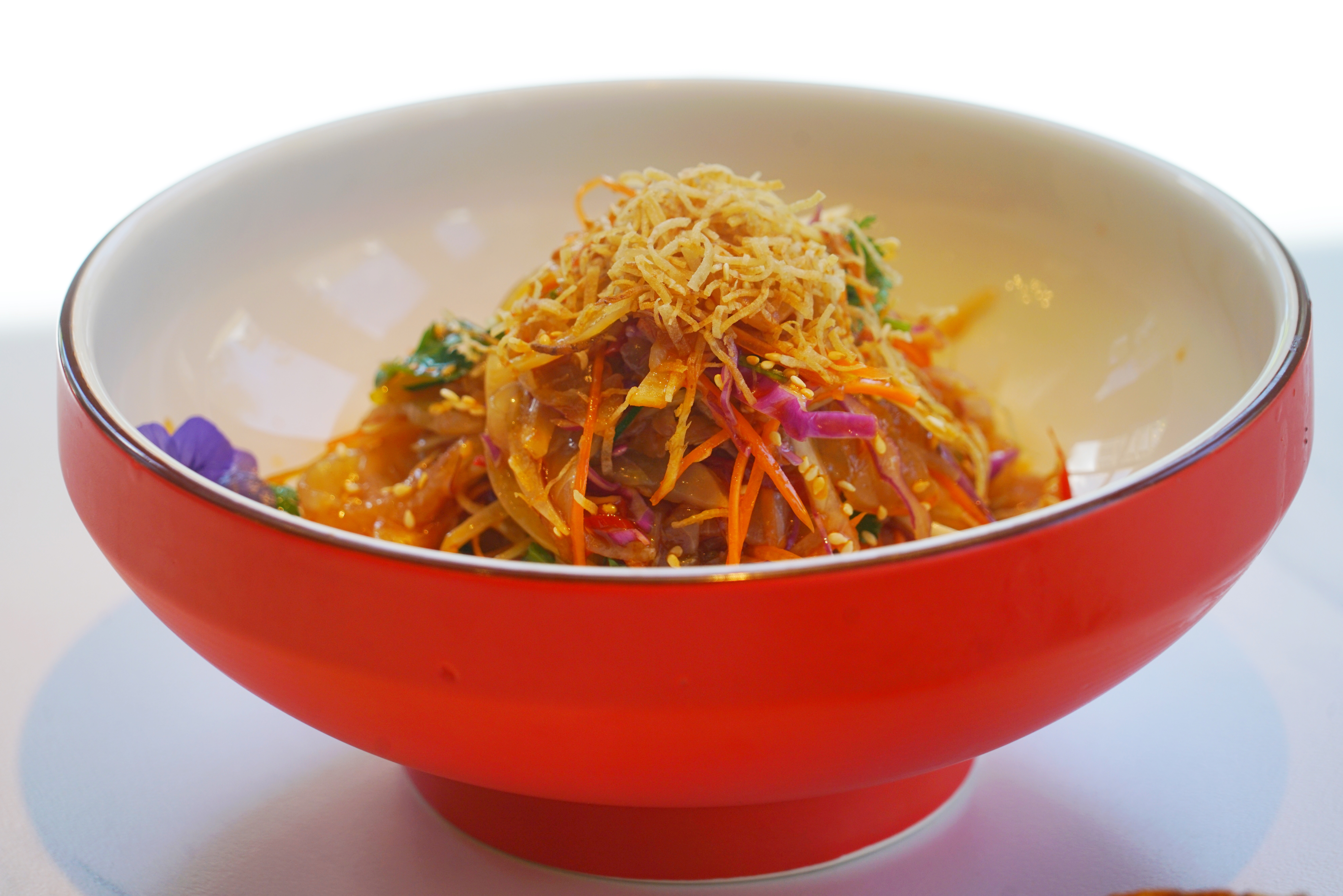 冬天旅行首选目的地，三亚吃喝玩乐全攻略，给你最悠闲的海岛时光