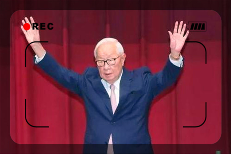 55岁还在打工，56岁才开始创业，目前企业在世界