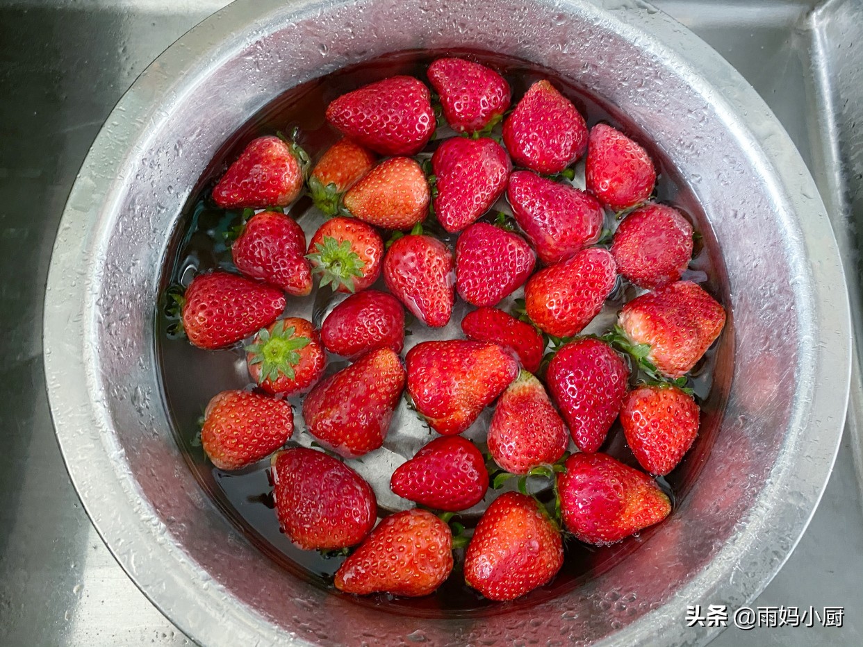 紫薯除了煮粥，還能做冰淇淋，香濃順滑健康又實惠，孩子吃得放心