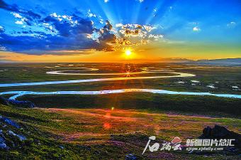The beautiful scenery of the north and south of Tianshan Mountains is the most beautiful Xinjiang