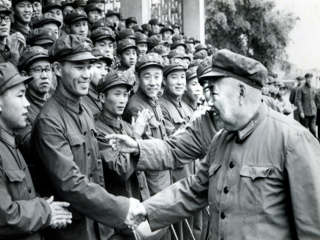 对越反击战，125师一个团主动撤回国，许世友大怒：杀他们的头