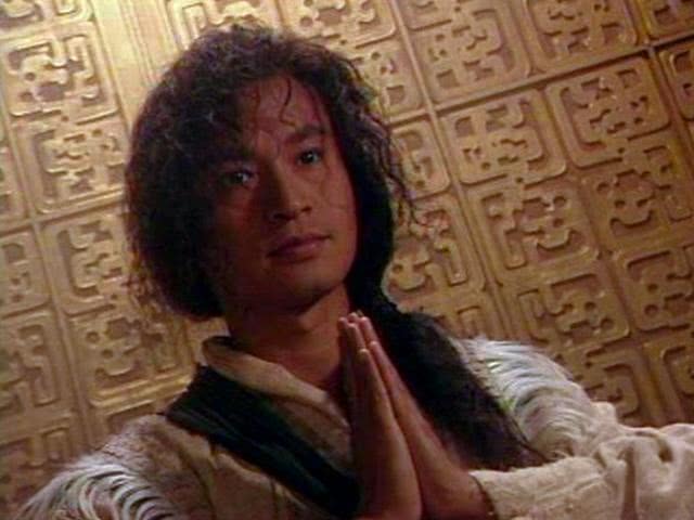 25年過去，《笑傲江湖》演員現(xiàn)狀，有人直播，有人出家，有人離世