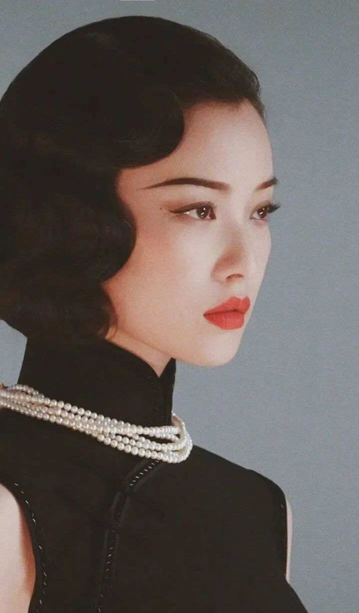 Penta提名倪妮,《流金岁月》朱锁锁换个头就翻红了,背后一扒全是黑料