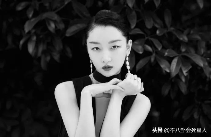 周冬雨“下凡”演古偶是败笔，7个女配颜值高，两位新疆演员惊艳
