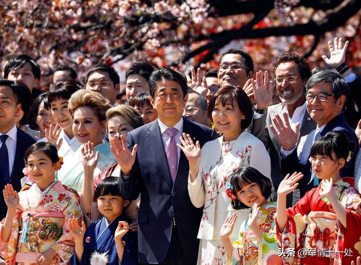 菅义伟的野心藏不住了？12月9日，安倍再次被曝出丑闻