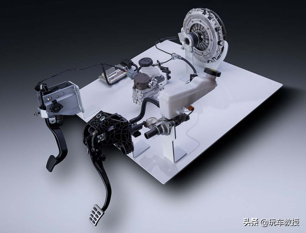 手动挡没有离合器踏板！现代Venue是个什么神仙车