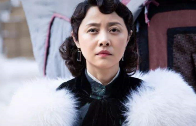 张若昀后妈刘蓓，带着二婚的孩子再嫁前夫，她的故事比想象中精彩