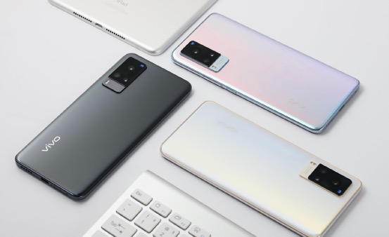 现在最薄的5G手机--vivoX60，厚度仅7.3mm