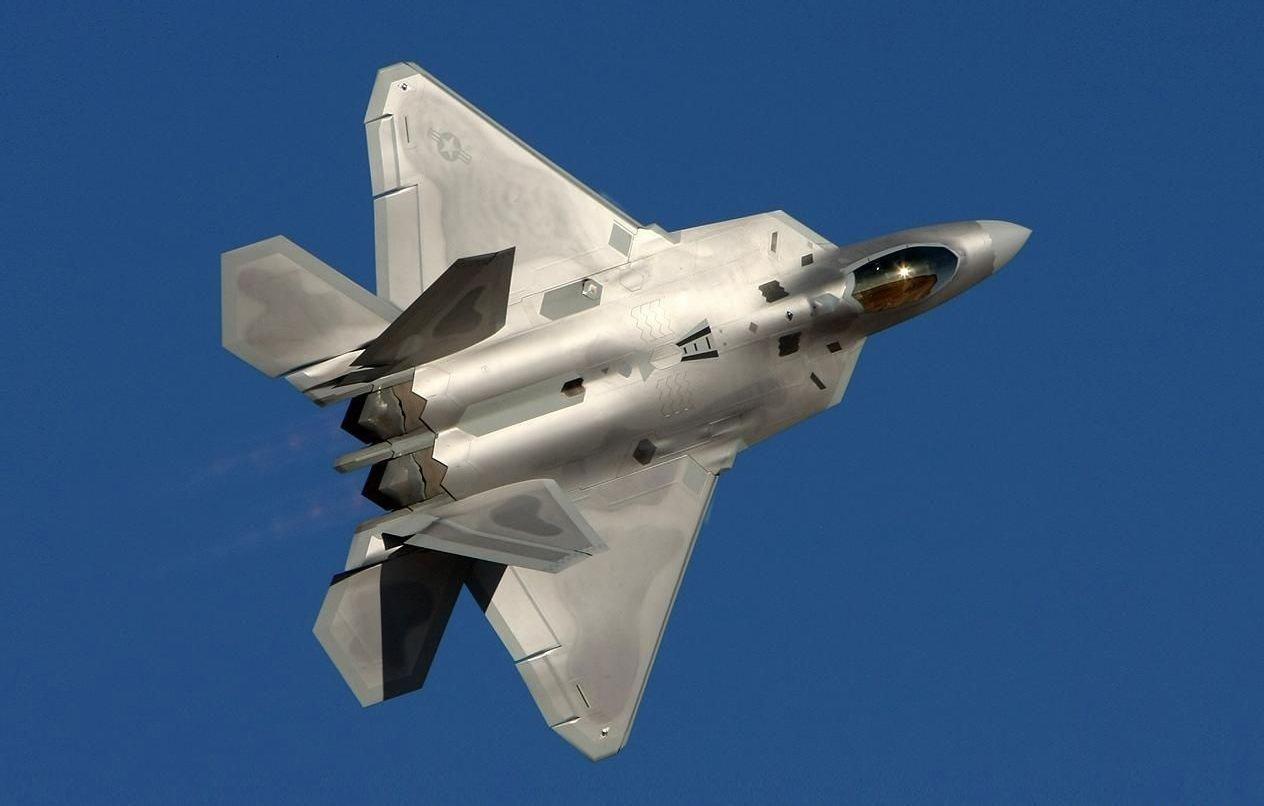 还记得第一次见到歼20是什么感觉吗？轰20或将让