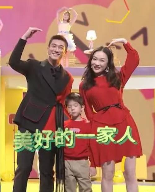 霍思燕兒子逆襲式變帥，顏值變高可以理解，高情商才是關鍵