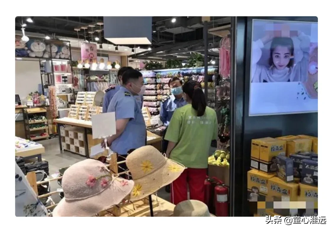 12岁女孩三天花12000败家买盲盒,店员以为她是富
