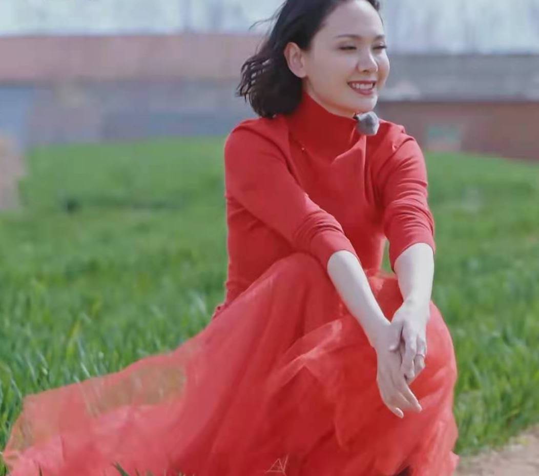 “寒门贵媳”程莉莎的蜜罐婚姻：婆婆的“卑微