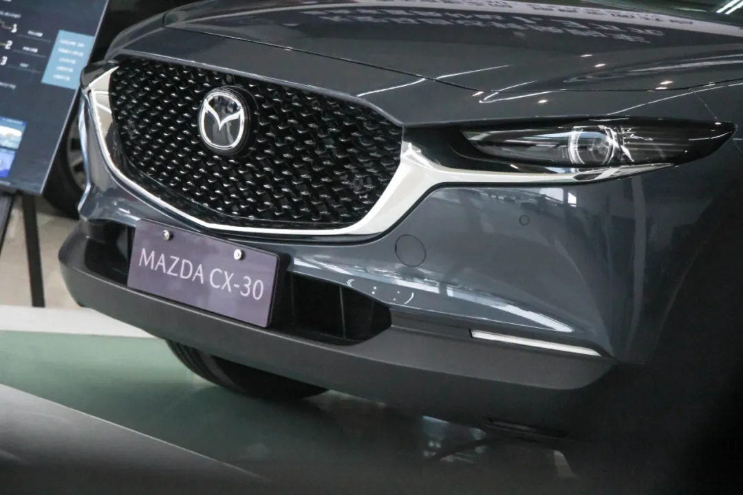 实拍Mazda CX-30：15万级“最美”SUV正式登场