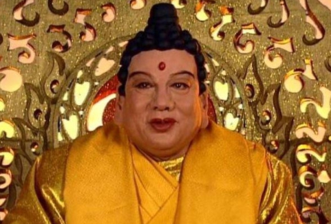 “如来佛”扮演者朱龙广，去泰国逛佛庙，却发