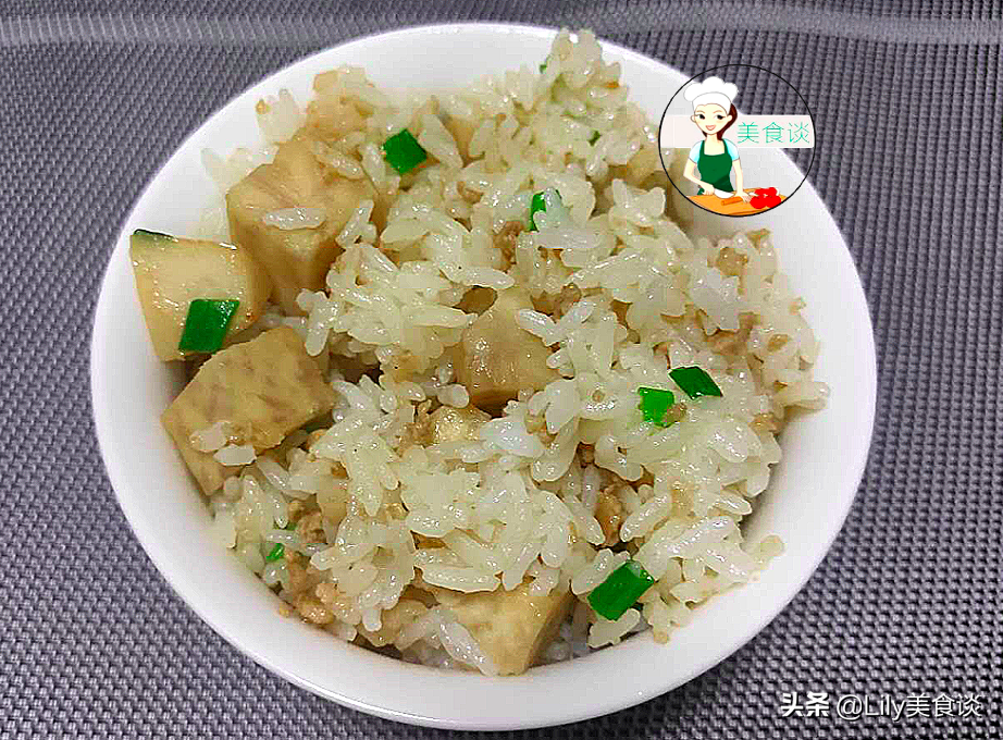 米飯此做法實在太香了，兒子一頓能吃2大碗，製作簡單，營養實惠