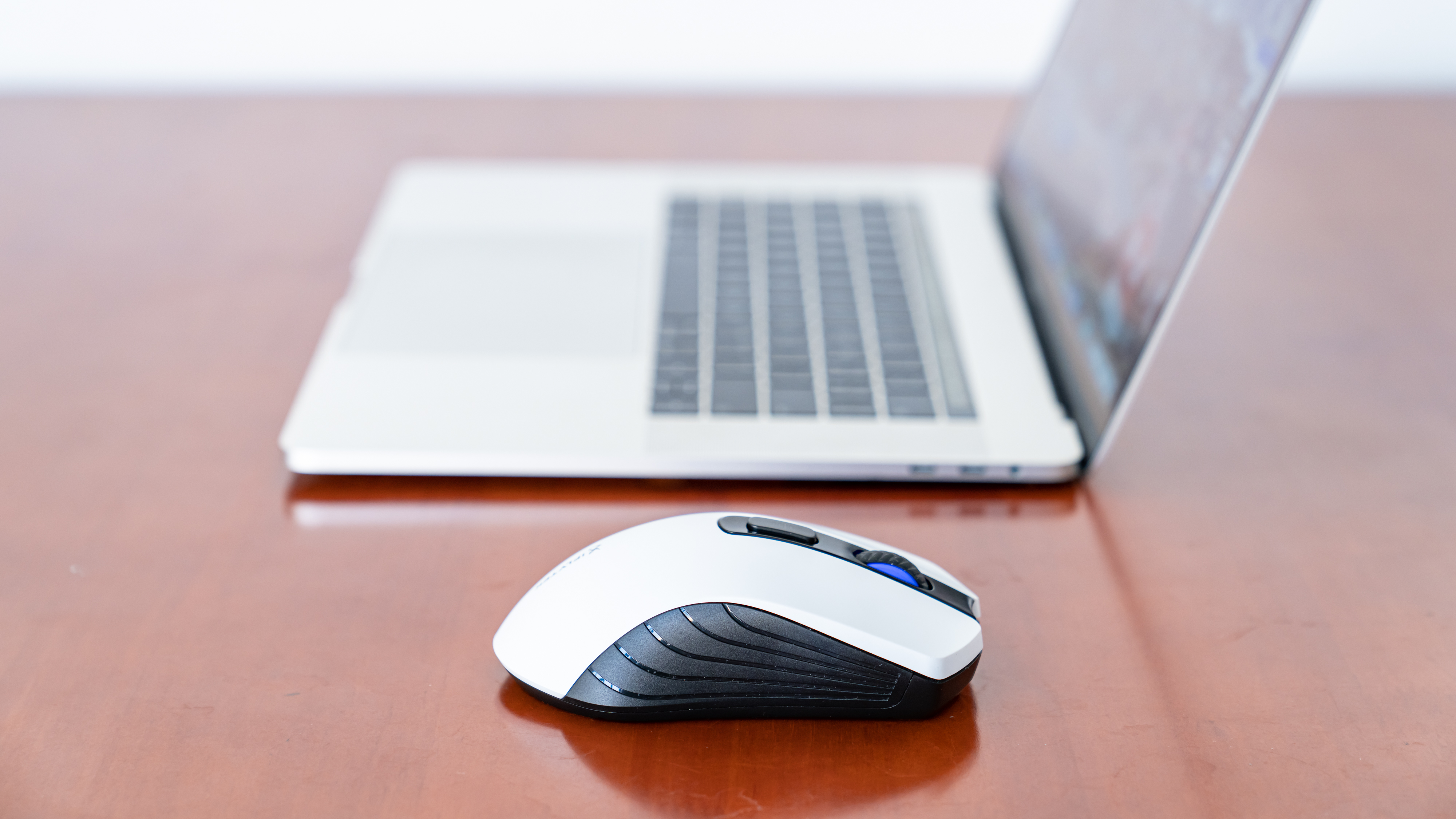 三,讯飞智能鼠标 m210 的外观设计如何?