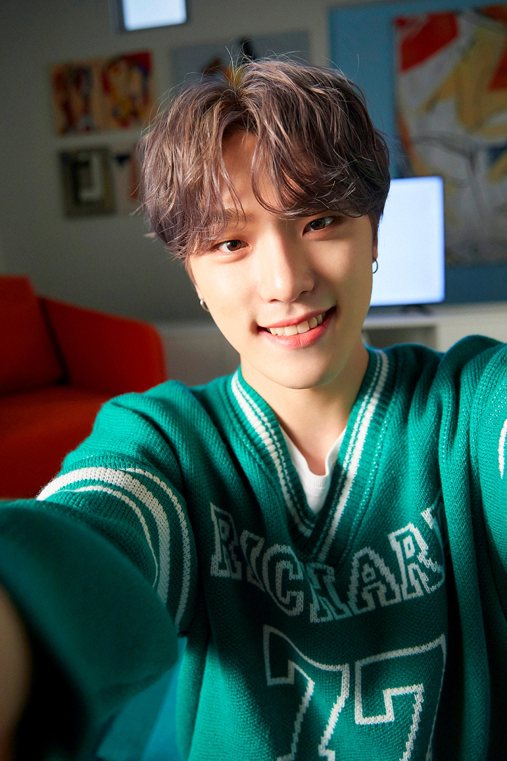 seventeen机智隔离生活蜜雪冰城加火锅掏出一口锅pk吃出痘痘贴