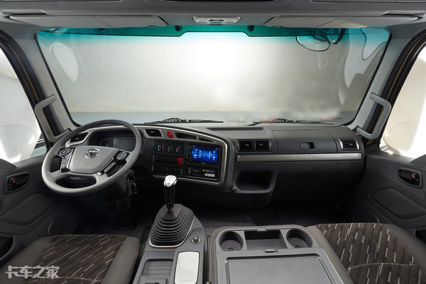 高顶双卧+600L大油箱，福田奥铃大黄蜂home版载货